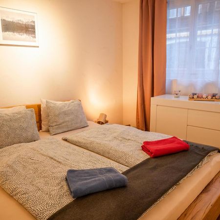 Apartments Am See Бриенц Стая снимка